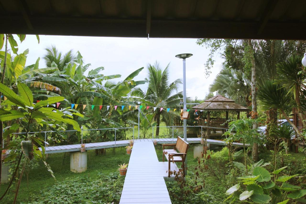 Hotel เรือนไทยใจสุขเอ๋ย Ban Bang Wa Exterior foto