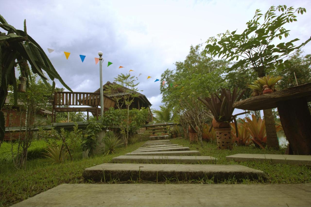 Hotel เรือนไทยใจสุขเอ๋ย Ban Bang Wa Exterior foto